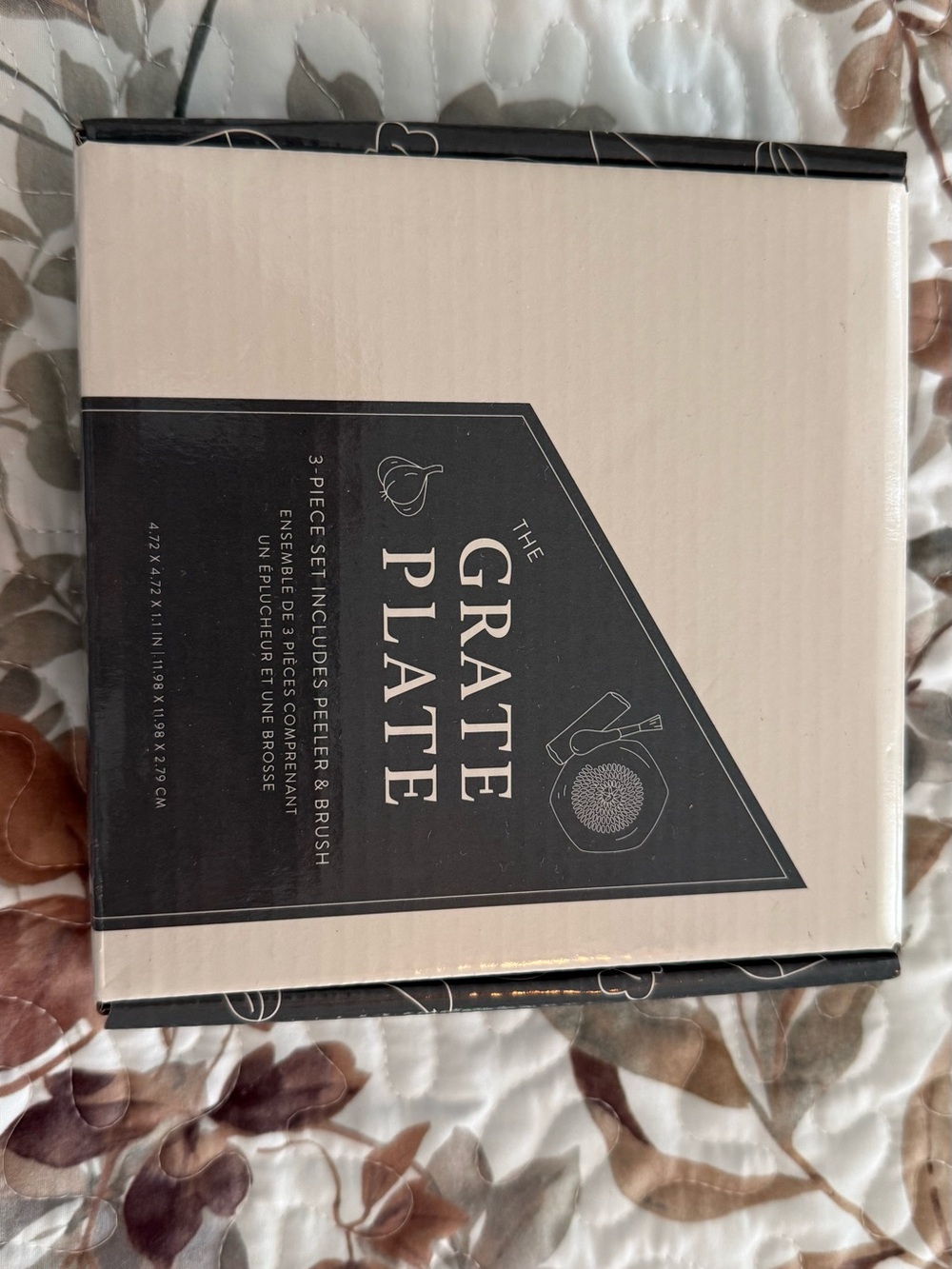 Kitchen Grater - Black & Cream